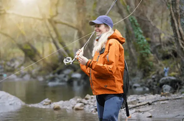 what to wear fly fishing woman